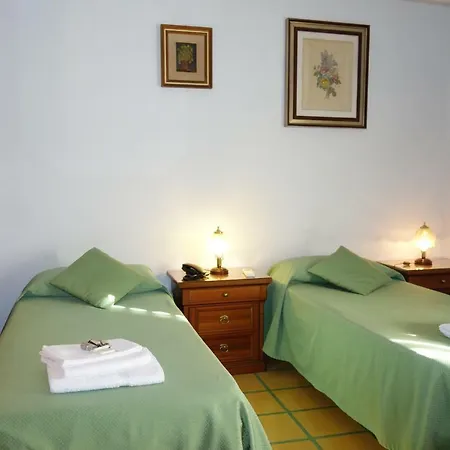 Downtown Deluxe 4*